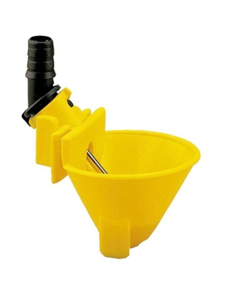 Bebedero de cazoleta para gallinas.